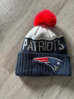 New Era NFL Beanie - Gray Lining with Navy Cuff and Red/Blue NFL Shield